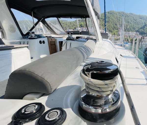 2011 BENETEAU OCEANIS 50