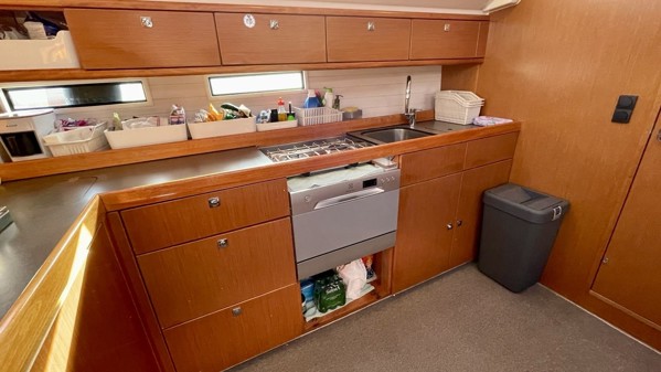 2014 BAVARIA 46 CRUISER