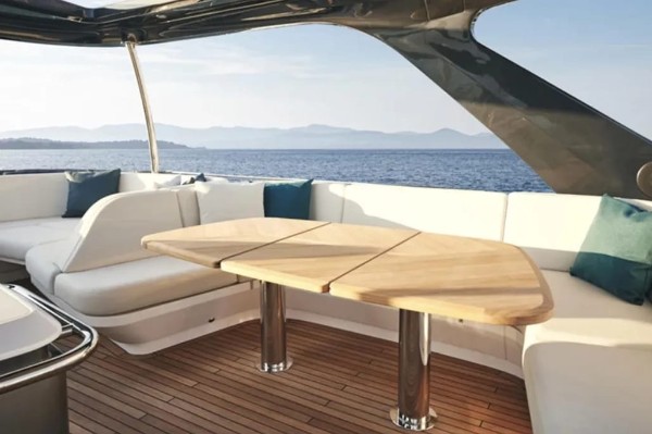 2023 PRINCESS F65