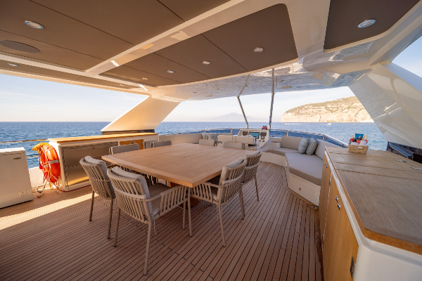 2023 MOTOR YACHT 26 M 