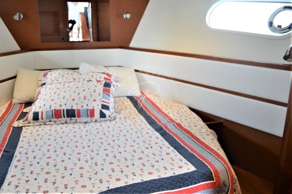2015 BENETEAU SWIFT TRAWLER 44