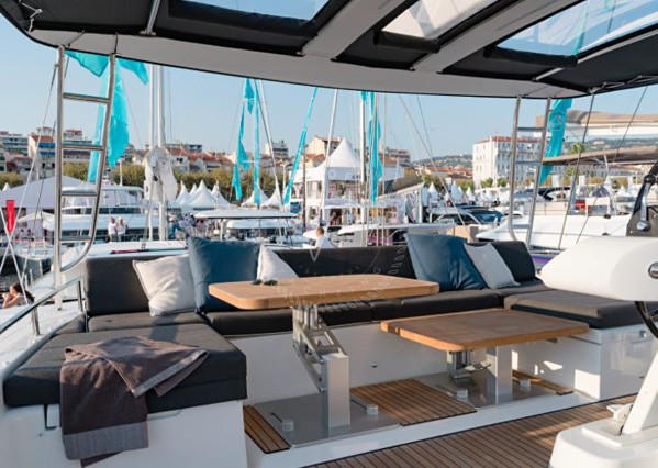 2020 LAGOON 52 F 