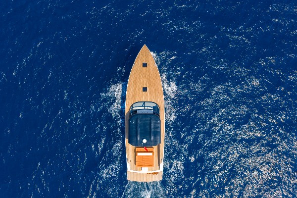 2025 MOTOR YACHT 18.5 M