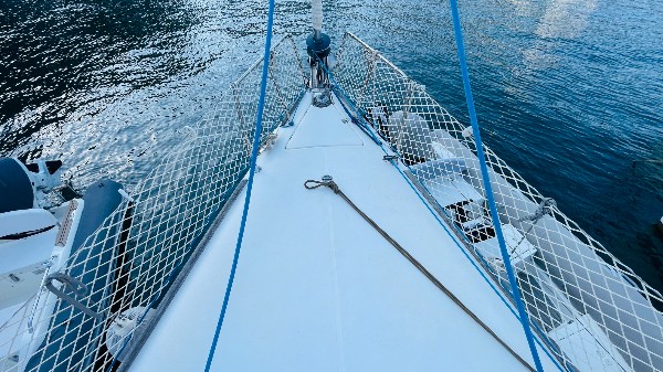 2005 DUFOUR 44