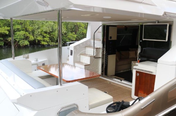 2016 AZIMUT 66 FLY