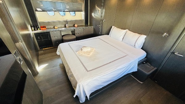 2004 SUNSEEKER PREDATOR 82