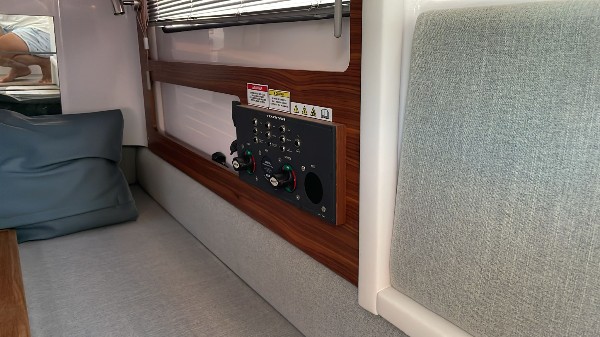 20 AXOPAR 28 CABIN