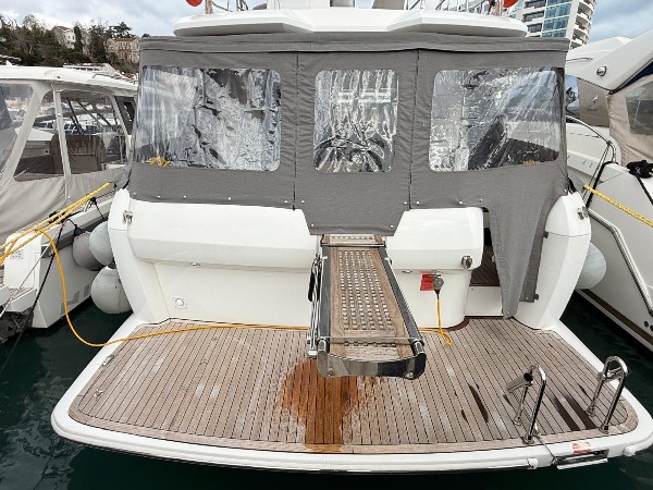 2015 AZIMUT MAGELLANO 43