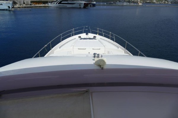 2016 PRINCESS 72 FLY