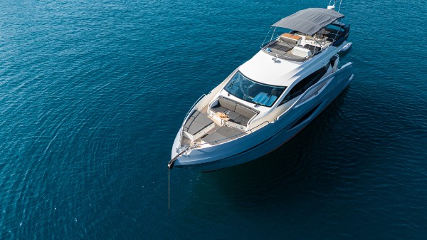 2017 NUMARINE 62 FLY