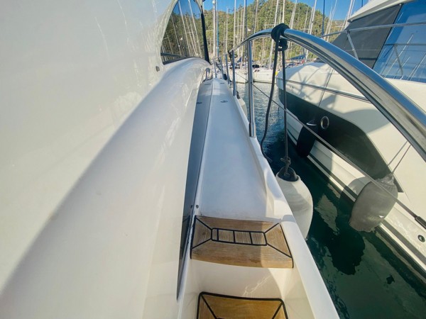 2007 PRINCESS 42
