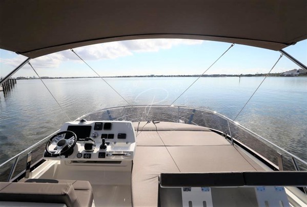 2018 PRESTIGE 460 FLY
