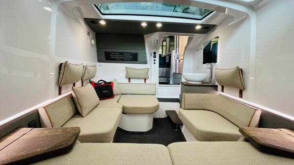 2021 AXOPAR 37 XC CROSS CABIN BRABUS LINE