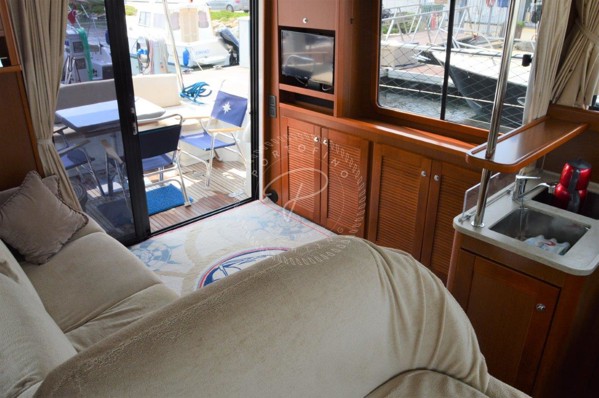 2015 BENETEAU SWIFT TRAWLER 44