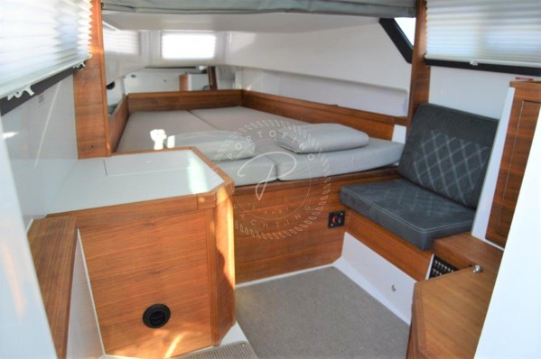 2018 AXOPAR 37 CABIN