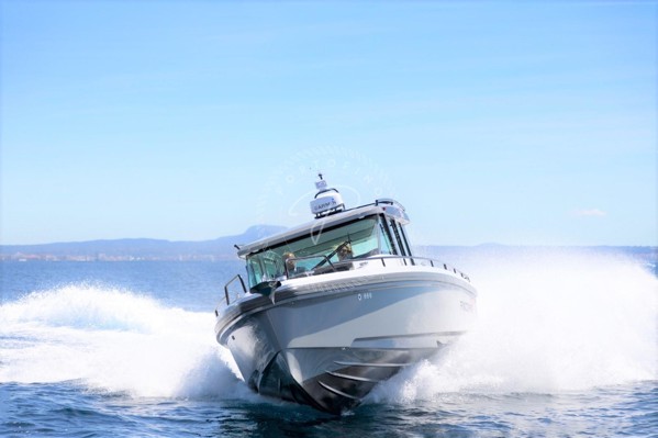2018 AXOPAR 37 CABIN