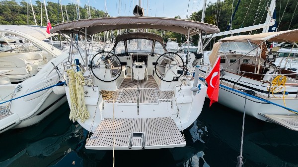 2013 JEANNEAU SUN ODYSSEY 469