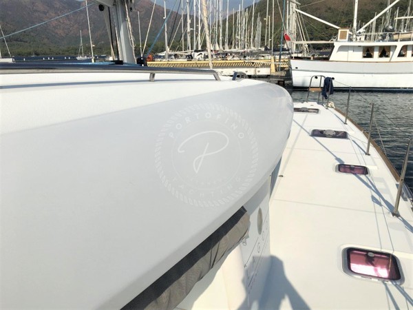 2011 LAGOON 400