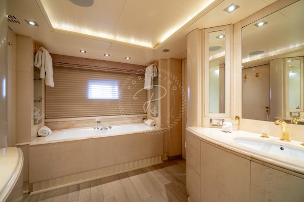 2007/2015 GOLDEN YACHTS CUSTOM 52M