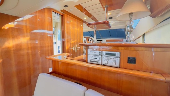 2002 FERRETTI 680 