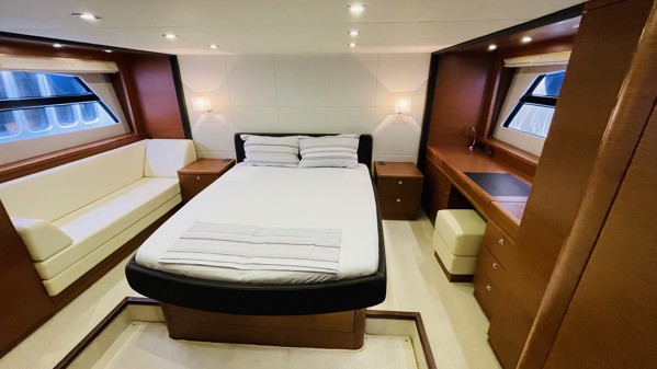2011 PRESTIGE 60 FLY