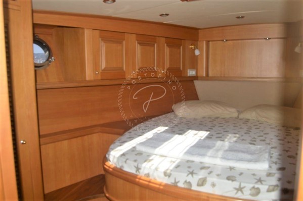 2011 CLASSIC CRUISER 37
