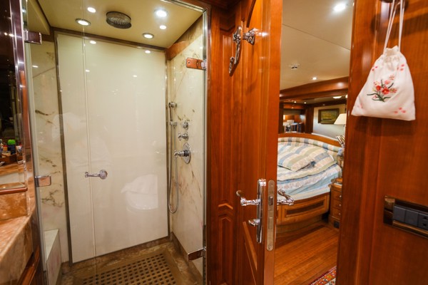2001/2022 ROYAL DENSHIP 110 SLOOP 