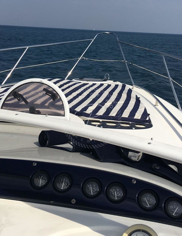 2004 FAIRLINE TARGA 34
