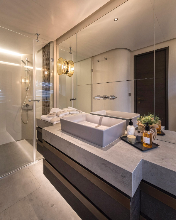 2023 MOTOR YACHT 26 M 