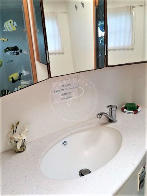 2007 LAGOON 440