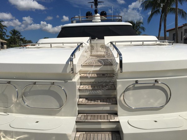 2010 SANLORENZO 37M