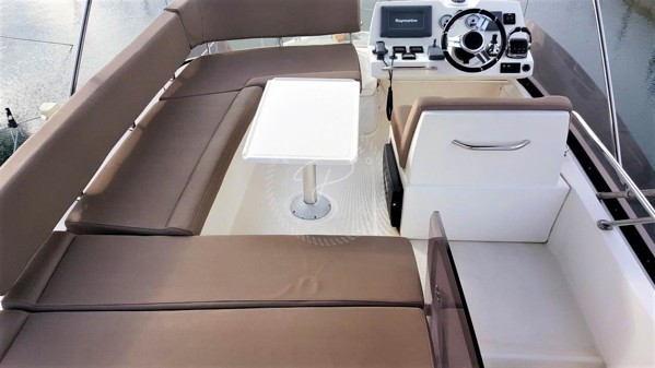 2011 PRESTIGE 350