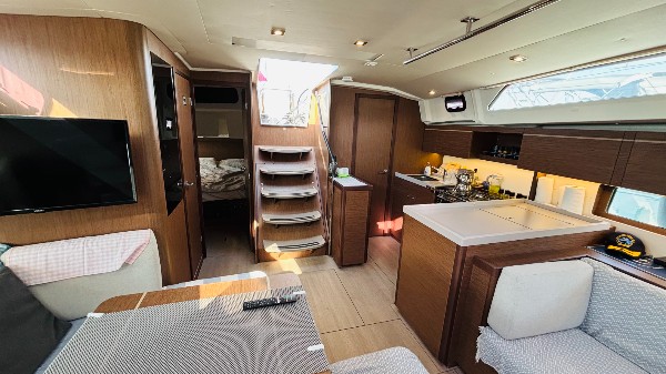 2022 BENETEAU OCEANIS 46.1