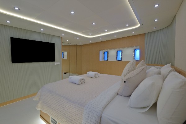 2025 LUXURY GULET 42 M