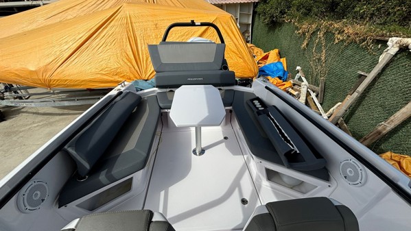 2023 AXOPAR 25 CROSS TOP