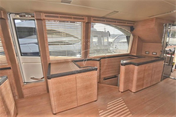 2013 MONTE CARLO YACHT 76