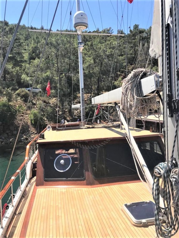 1994 CUSTOM KETCH 24M