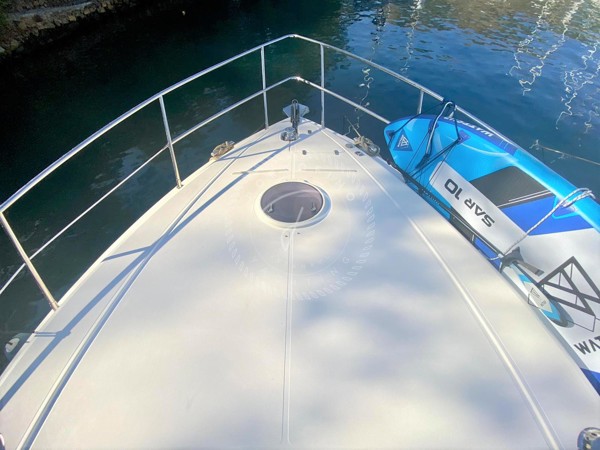 2009 AZIMUT 42