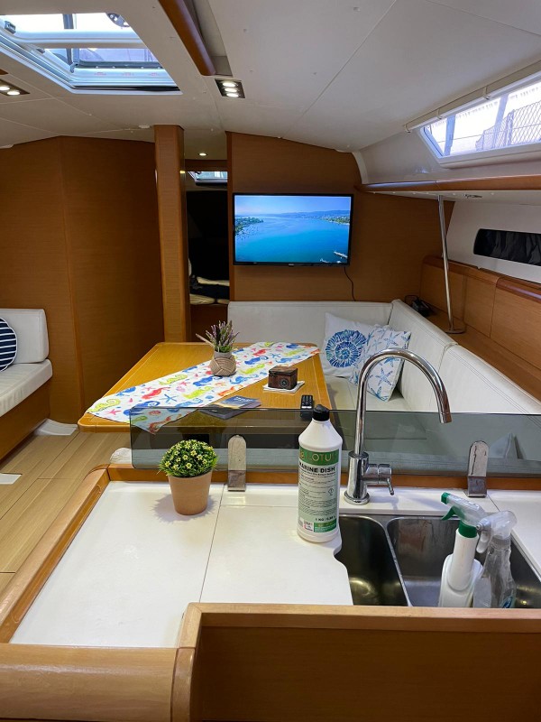 JEANNEAU SUN ODYSSEY 439
