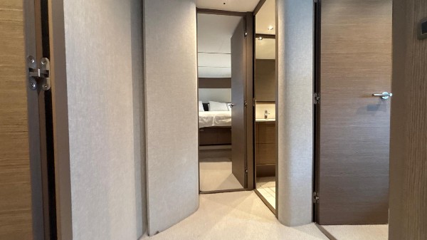 2023 PRINCESS F65