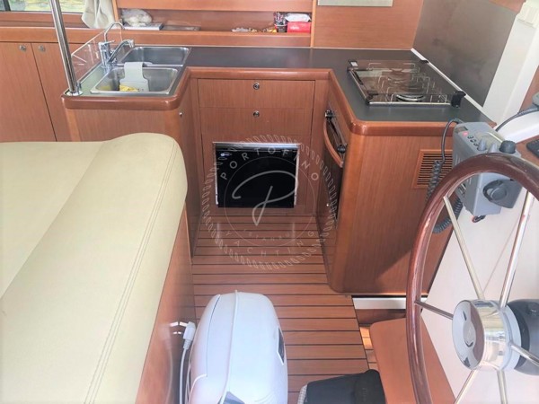2010 BENETEAU SWIFT TRAWLER 34