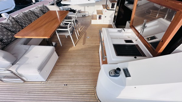 2018 AZIMUT 80