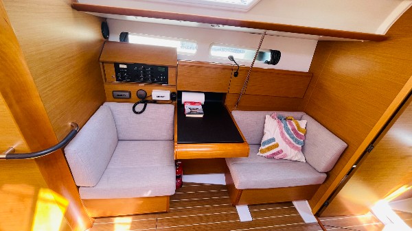 2013 JEANNEAU SUN ODYSSEY 409