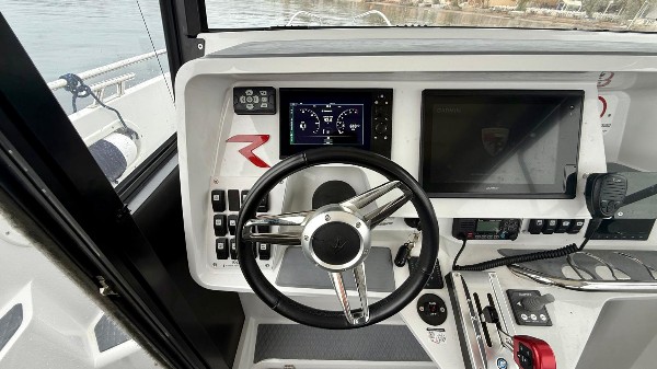 2024 HYDROLIFT X-27 R