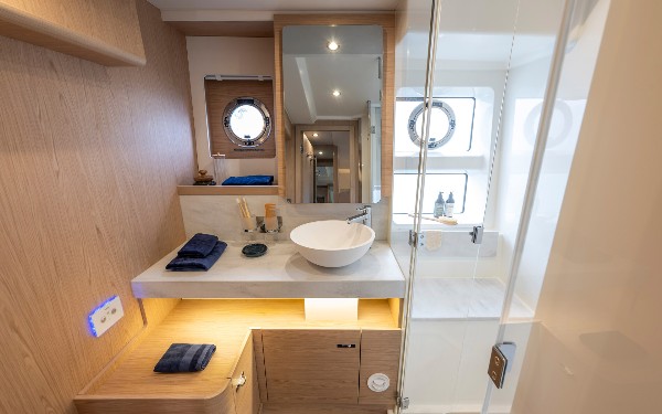 2026 BENETEAU SWIFT TRAWLER 54