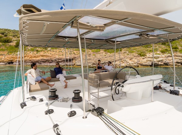 2015 LAGOON 560 S2