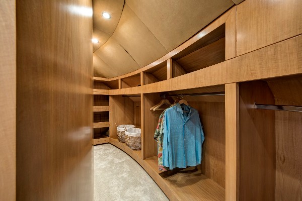 2009/2022 MOTOR YACHT 35M 