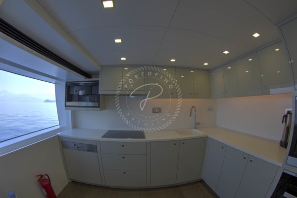 2014 HG YACHT 32M