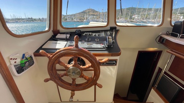 2007 CUSTOM WOODEN TRAWLER 48