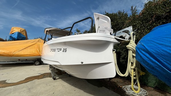 2023 AXOPAR 25 CROSS TOP